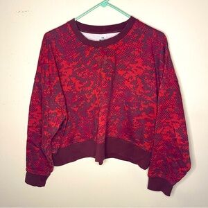 Womens Under Armour Rival Fleece Camo Crew Small Red Cropped Pullover loose